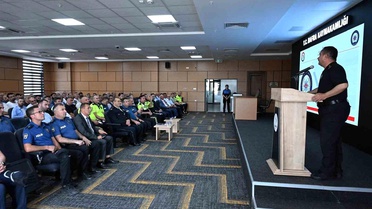 Emniyet Müdürü Arıbaş, Bafra'da toplu taşıma sektörü temsilcileri ile toplantı yaptı