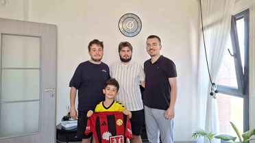 Minik Taraftar Hüseyin’e Anlamlı Ziyaret