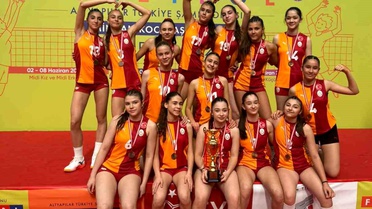 Galatasaray Midi Kız Voleybol Takımı, Türkiye üçüncüsü oldu