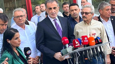 İzmir Büyükşehir Belediye Başkanı Tugay, CHP meclis grubuyla olağanüstü toplandı