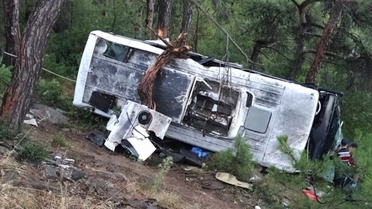 Bayındır'da Midibüs Devrildi: 22 Yaralı