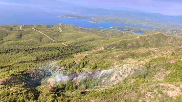 Marmaris'te Yıldırım Kaynaklı Orman Yangını Kontrol Altına Alındı