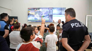 Miniklere Polislik Mesleği Tanıtıldı