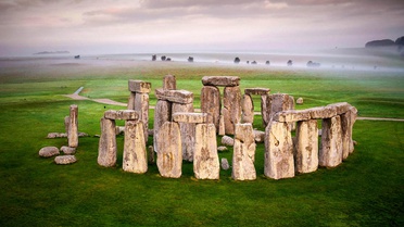 Bulford'da Stonehenge'ten Eski Yapı Keşfi