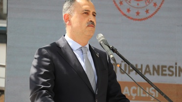 Ağrı'da 14 kütüphane açıldı, okul temeli atıldı