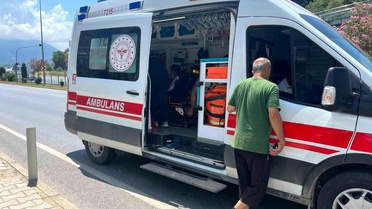 Alanya'da Motosiklet Kazası: 2 Yaralı