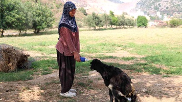 Görmeyen Oğlak, Hayriye Teyze ile Sevgi Buldu