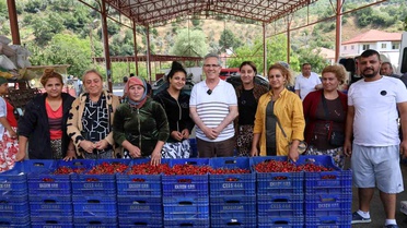 Başkan Tetik, Aşağı Yakacık'ta vatandaşlarla buluştu