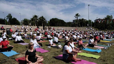 Büyükçekmece'de Kadınlar Yoga ile Bir Araya Geldi