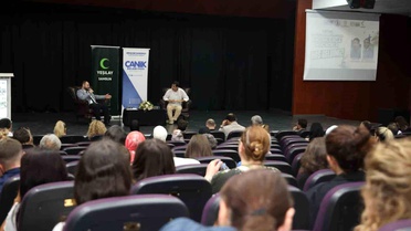 Canik'ten 'bağımsızlık' mesajı