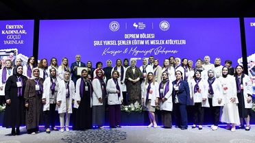 Emine Erdoğan'dan deprem bölgesi atölyelerine destek