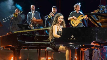 Su Yavuz Antalya'daki İlk Konserini Verdi