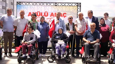 İlkadım'da engelli araçları ihtiyaç sahiplerine ulaştırıldı
