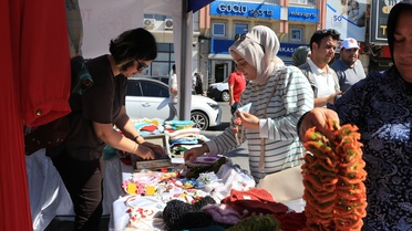 El Sanatları Kursu Sergisi Açıldı