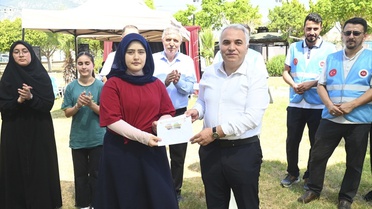 Anamur'da Öğrenciler Umre İle Ödüllendirildi