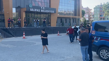 Silifke Belediyesi'ne Operasyon