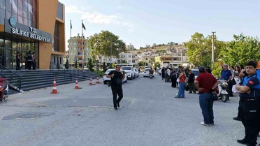 Mersin'in Silifke Belediyesi'ne operasyon: Başkan dahil çok sayıda isme gözaltı