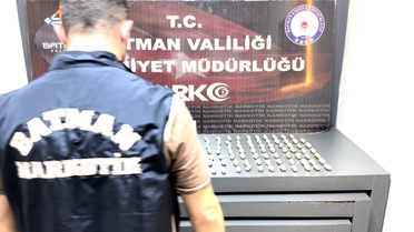 Şüpheli hareketleri ele verdi! Midesinden çıkanlar şaşkına çevirdi