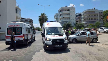 Manavgat'ta Motosiklet-Otomobil Kazası