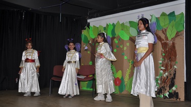 Ödemiş'te öğrenciler Shakespeare oynadı