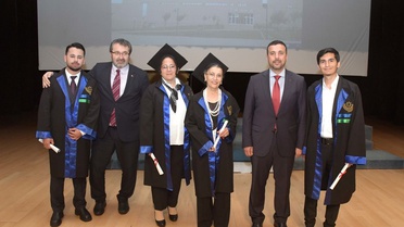 76 Yaşında Mezuniyet Sevinci