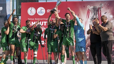 Şahinbey Belediyespor Şampiyon!