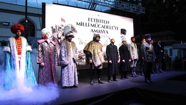 Amasya'da Tarihi Defile