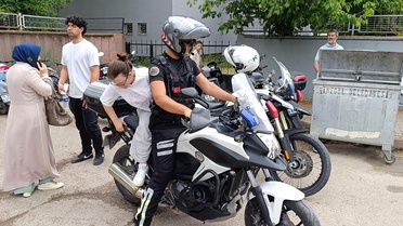 Trafik Polisinden Öğrencilere Sınav Desteği