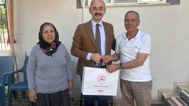 Kaymakam Sungur’dan şehit ailelerine Babalar Günü ziyareti