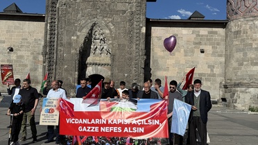 Hekimlerden Gazze'ye Destek Yürüyüşü