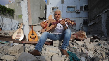 Müzik ile Hayatı Yaşatıyor