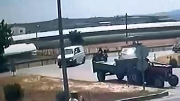 İzmir'de Motosiklet Kazası: Sürücü Ağır Yaralandı