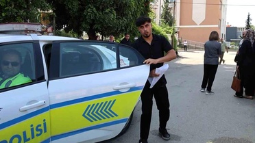Sınav Heyecanı: Kimlik Unutma ve Öğretmenin Azmi