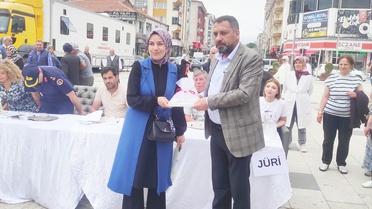 Hilal Evleri Yıl Sonu Sergisi Açıldı