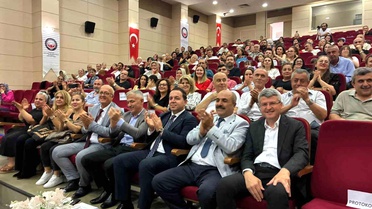 Zonguldak'ta Öğrenciler ve Velilerden Koro