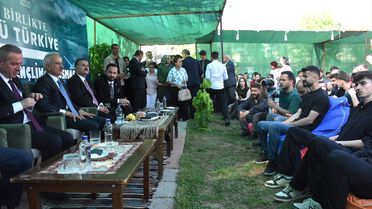 Hakkari'de Barış ve Yatırım Vurgusu