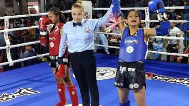 Kayserili Ayşegül Açık Muay Thai'de Dünya Şampiyonu