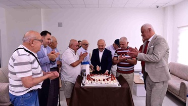 Aydın Valisi'nden huzurevi ve şehit babasına ziyaret