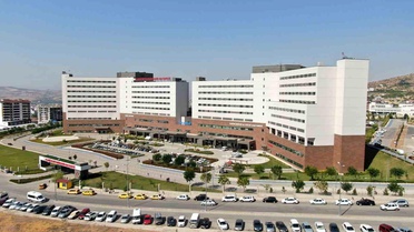 Elazığ'da 4 Yaşındaki Çocuk Pencereden Düştü