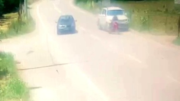 İnegöl'de Motosiklet Kazası: Sürücü Ağır Yaralı