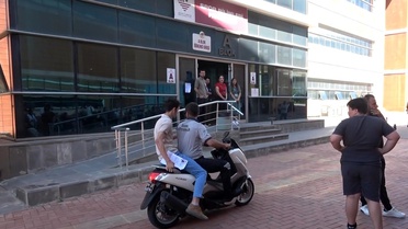 Kilis'te AYT Heyecanı: Geç Kalana Motosikletli Yardım