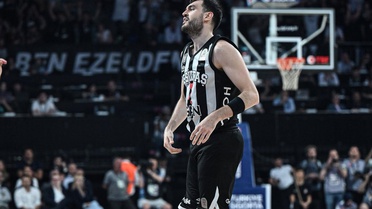 Beşiktaş'tan ayrılan Yiğit Arslan, Trabzonspor'a imza attı
