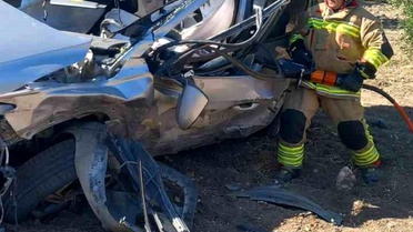 Kazada uçuruma yuvarlanan cip hurdaya döndü: 1 ölü