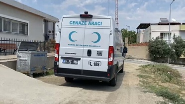 Babası Kızını Bıçaklayarak Öldürdü