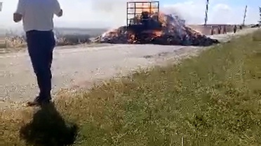 Evrensekiz'de Saman Balyası Yüklü Römorkta Yangın