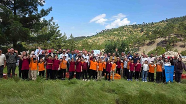 Pozantı'da doğaya 300 kınalı keklik salındı