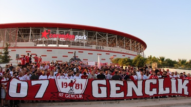 Antalyaspor Yeni Yönetimi Taraftarla Buluştu