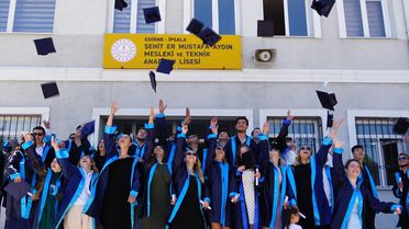 İpsala'da hasat sezonu ve mezuniyet coşkusu