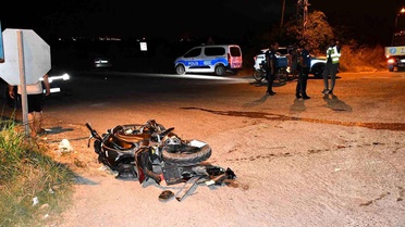 Hatay'da Otomobil-Motosiklet Kazası: 4 Yaralı