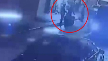 Havalimanına giden yolcuların araçlarla önü kesildi, 3 milyon lira değerinde ziynet eşyaları çalındı